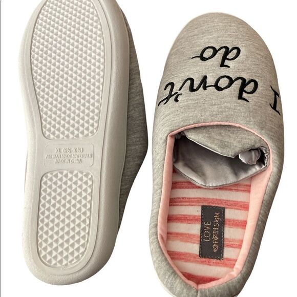 “I Don’t Do Mornings “ House slippers - Picture 7 of 7